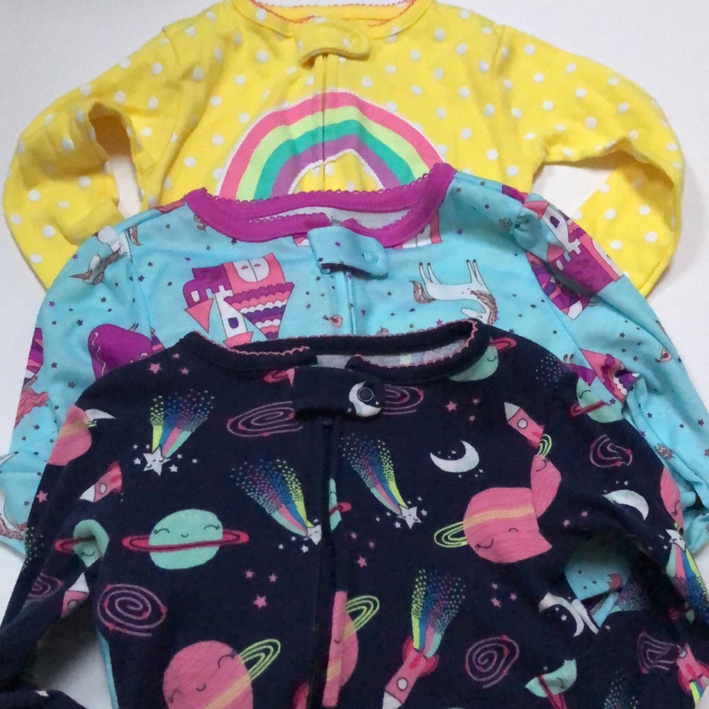 NWOT 2T girl pajamas, Carter’s